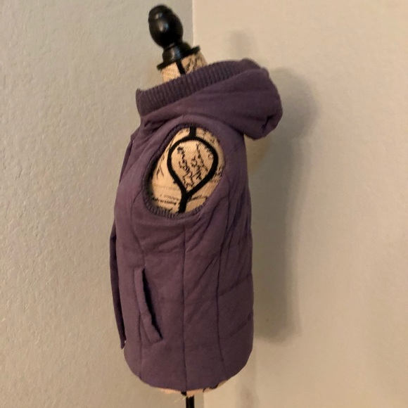 The North Face Women's Medium Vest - Picture 4 of 10